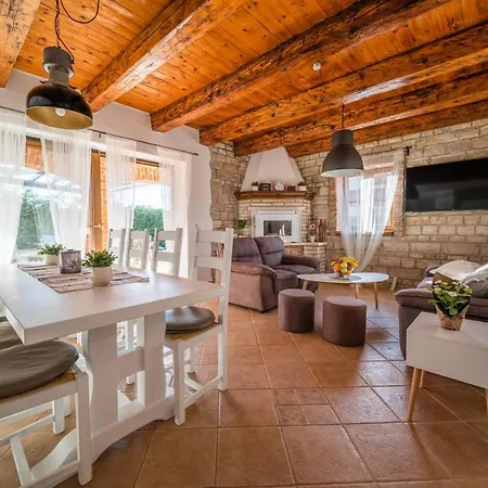 Villa 9 Mani Butkovici (Istria)