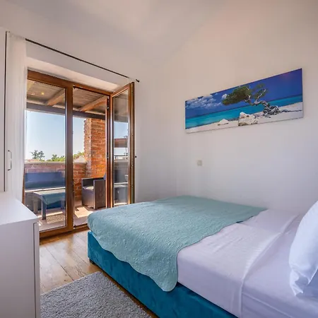 Villa 9 Mani